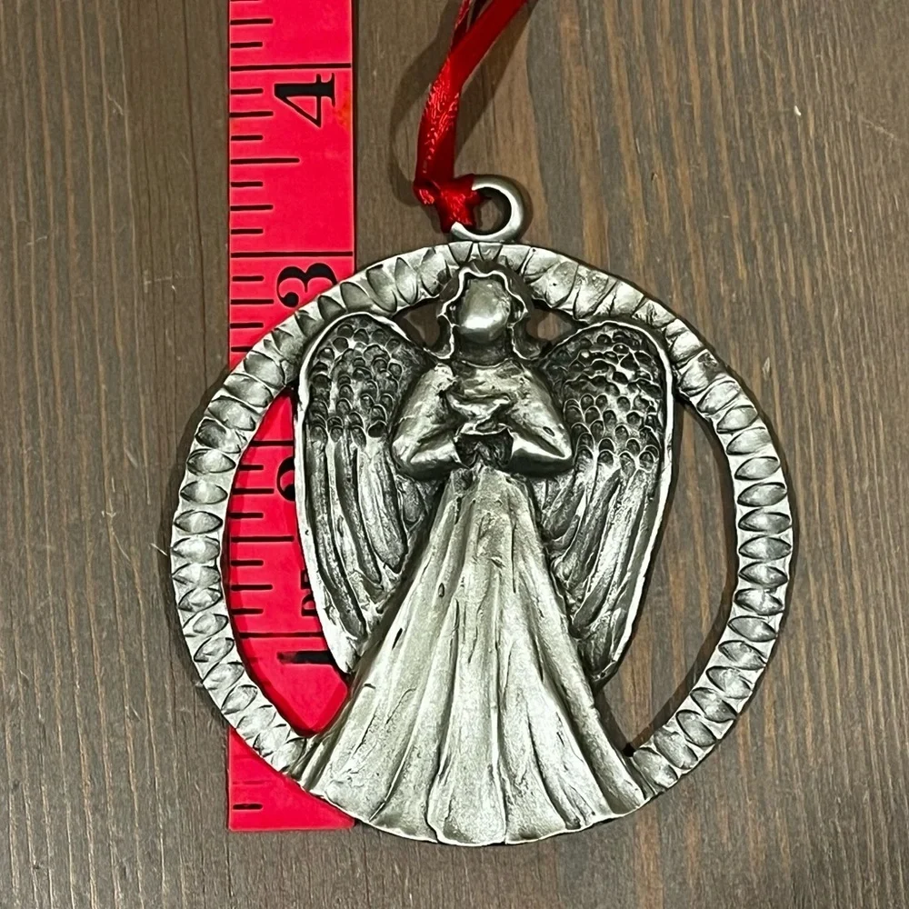 Carole Ranney Pewter Angel Christmas Ornament 2004 Sculpted Metal Round